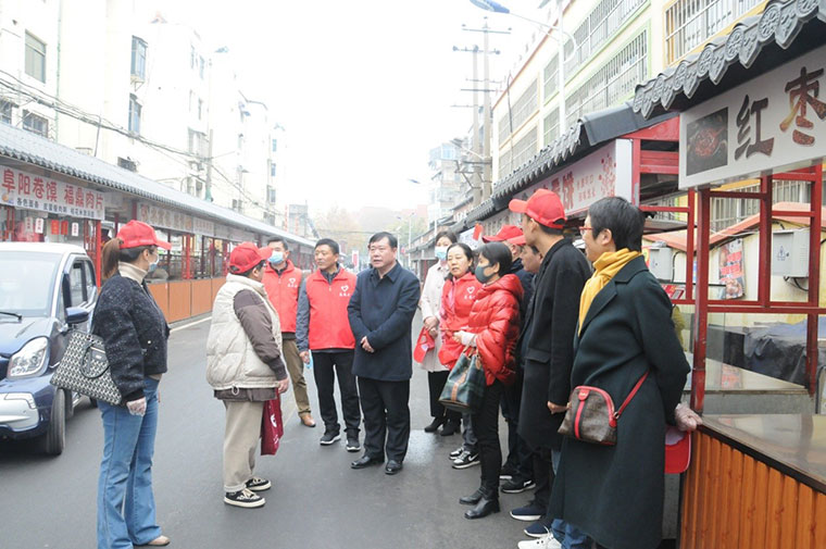 助力全國文明城市創(chuàng)建，市婦幼保健院志愿服務(wù)隊在行動